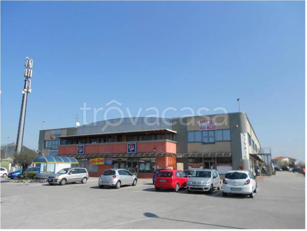 negozio in vendita a Monselice in zona Ca' Oddo