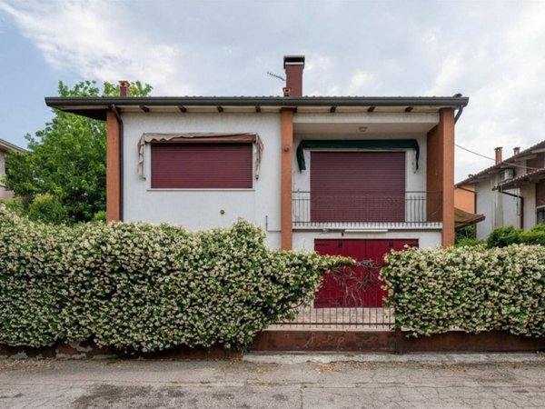 casa indipendente in vendita a Monselice