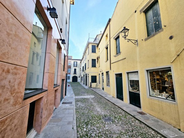 negozio in vendita a Monselice