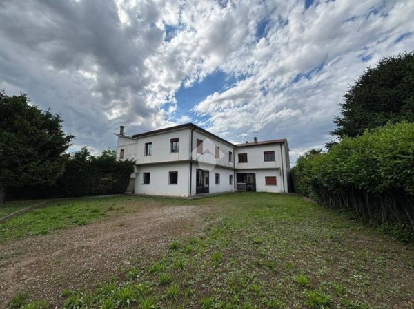 casa indipendente in vendita a Monselice