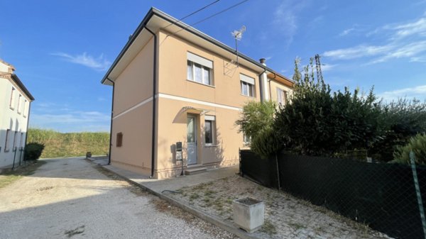 casa indipendente in vendita a Monselice