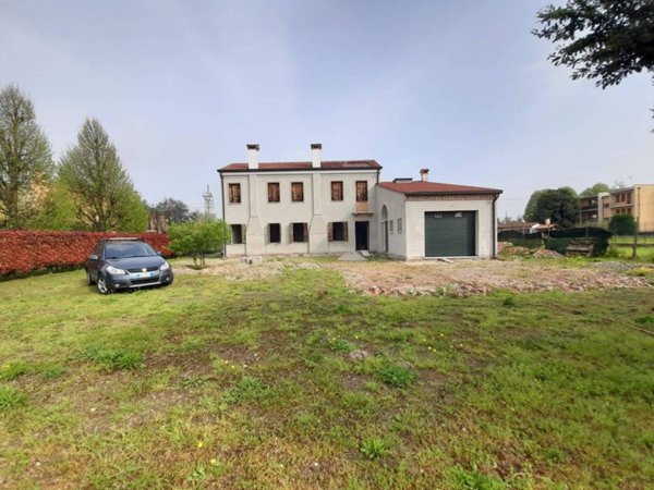 casa indipendente in vendita a Montagnana