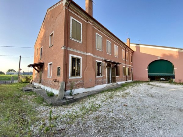 casa indipendente in vendita a Montagnana