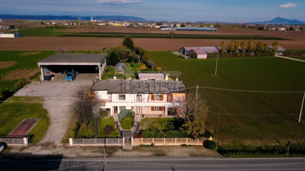 casa indipendente in vendita a Montagnana