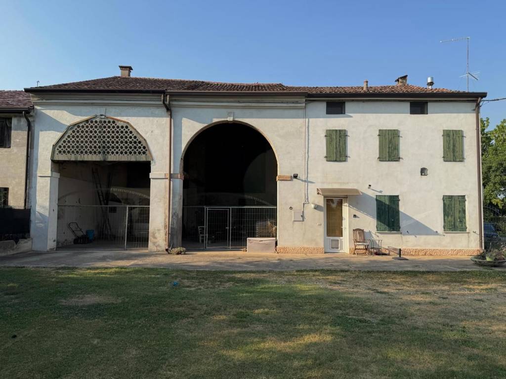 casa indipendente in vendita a Montagnana in zona Borgo San Marco