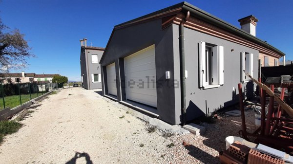 casa indipendente in vendita a Montagnana in zona Borgo San Marco