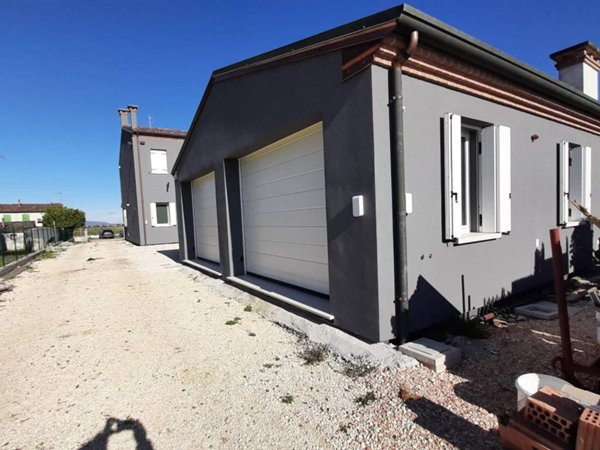 casa indipendente in vendita a Montagnana in zona Borgo San Marco