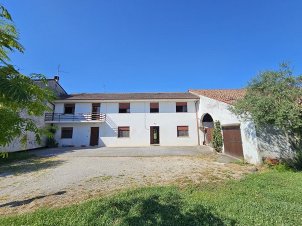 casa indipendente in vendita a Montagnana in zona Borgo San Marco