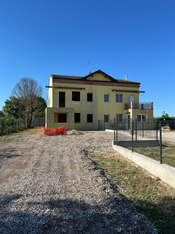 casa indipendente in vendita a Montagnana in zona Borgo San Marco