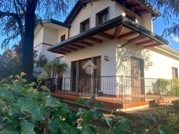 casa indipendente in vendita a Montegrotto Terme