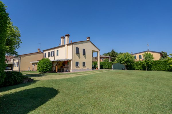 casa indipendente in vendita a Montegrotto Terme