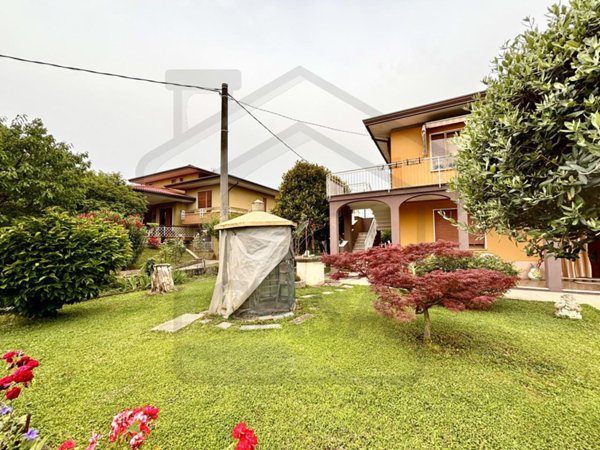 casa indipendente in vendita a Montegrotto Terme