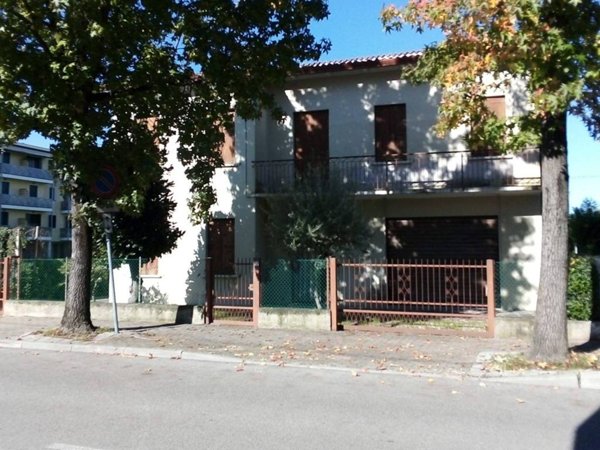 casa indipendente in vendita a Montegrotto Terme
