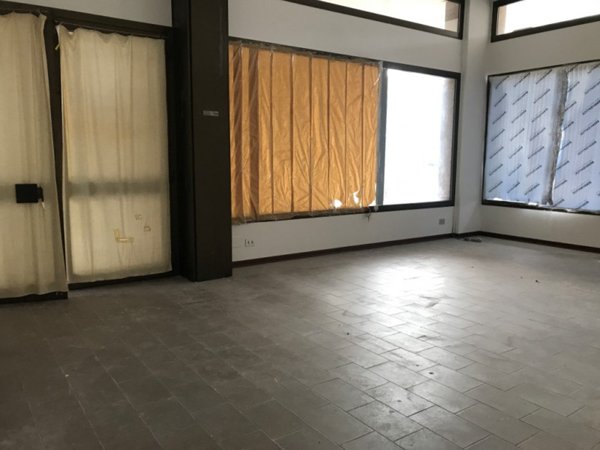 negozio in vendita a Montegrotto Terme