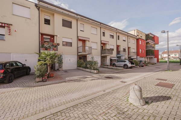 casa indipendente in vendita a Montegrotto Terme in zona Mezzavia