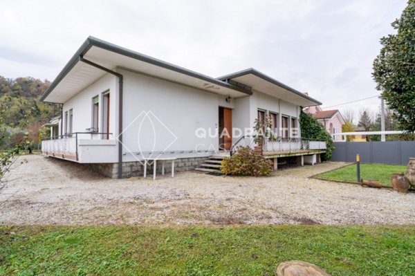 casa indipendente in vendita a Montegrotto Terme