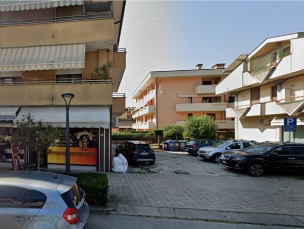 negozio in vendita a Montegrotto Terme