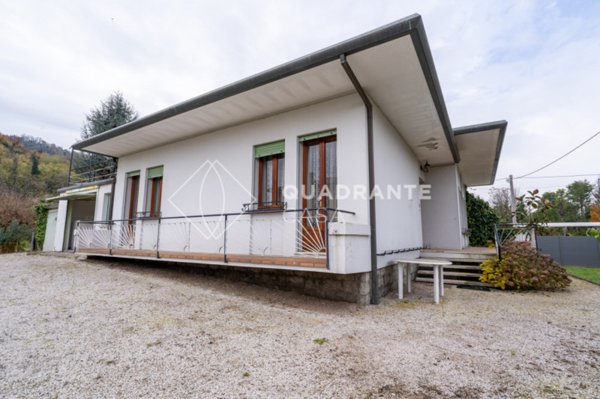 casa indipendente in vendita a Montegrotto Terme