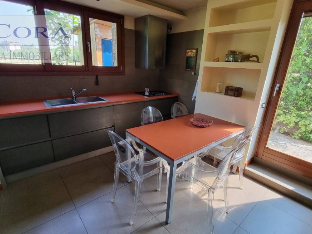 casa indipendente in vendita a Montegrotto Terme