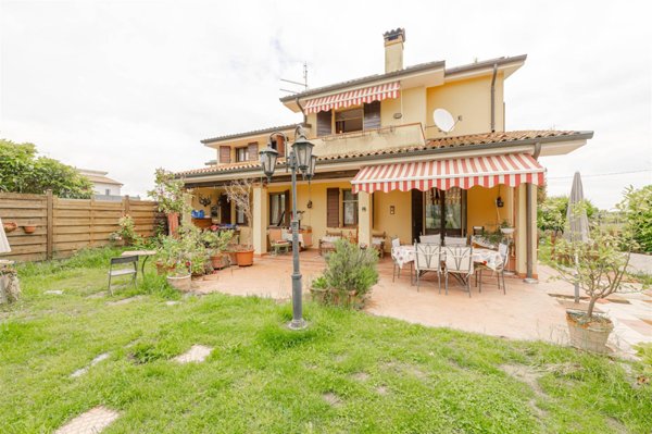 casa indipendente in vendita a Montegrotto Terme