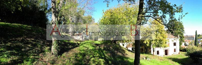 casa indipendente in vendita a Montegrotto Terme