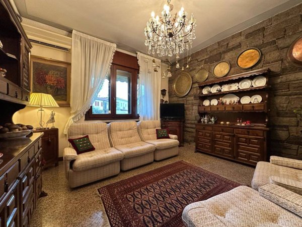 casa indipendente in vendita a Montegrotto Terme