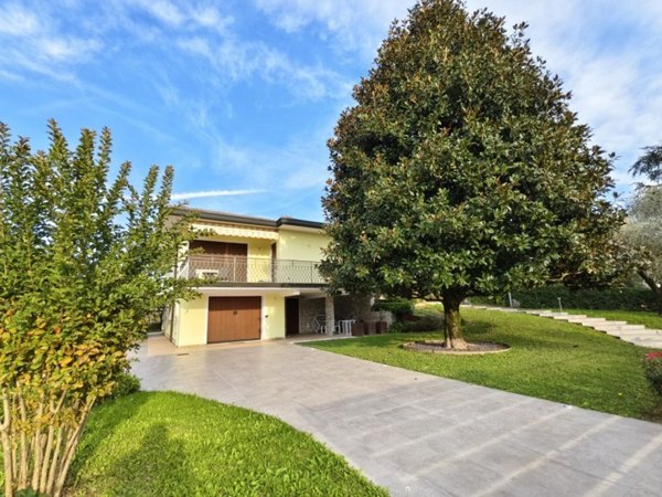 casa indipendente in vendita a Montegrotto Terme