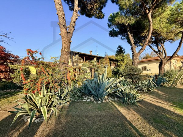 casa indipendente in vendita a Montegrotto Terme in zona Mezzavia