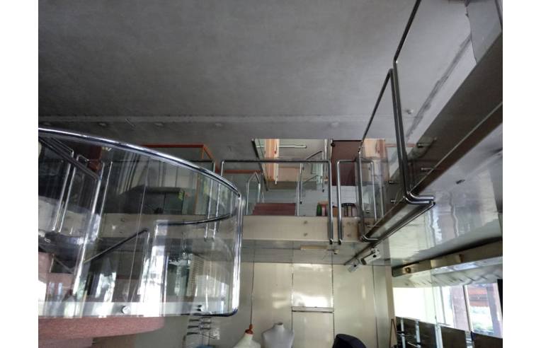 negozio in vendita a Montegrotto Terme