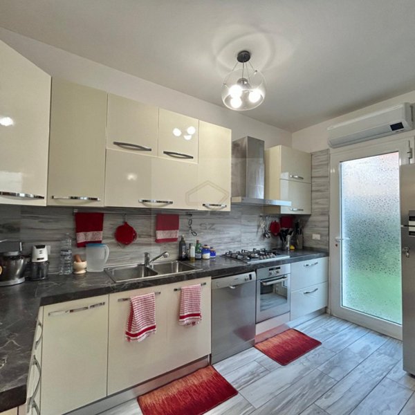 casa indipendente in vendita a Montegrotto Terme