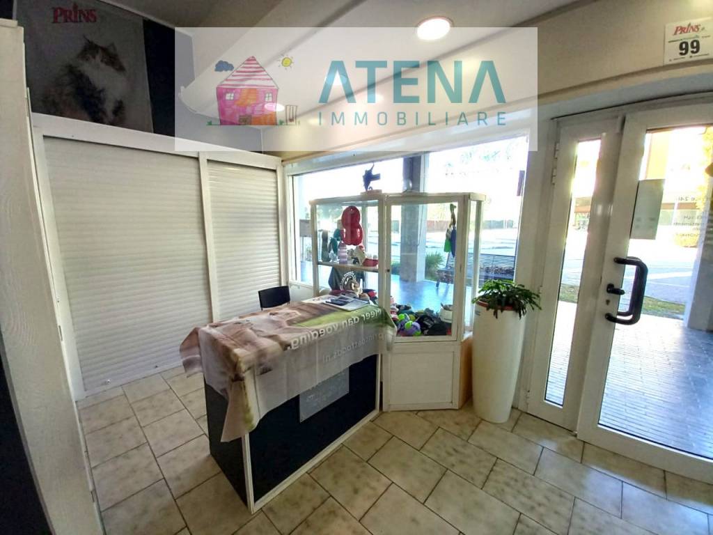 negozio in vendita a Montegrotto Terme