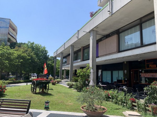 negozio in vendita a Montegrotto Terme