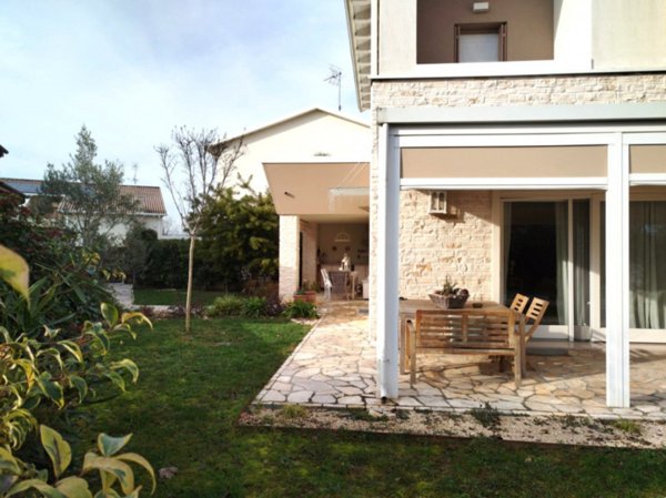 casa indipendente in vendita a Montegrotto Terme