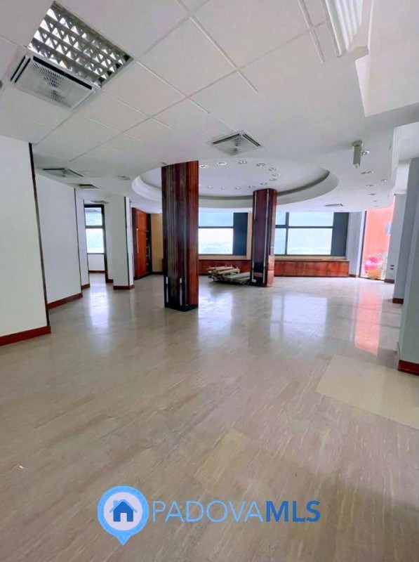 negozio in vendita a Montegrotto Terme