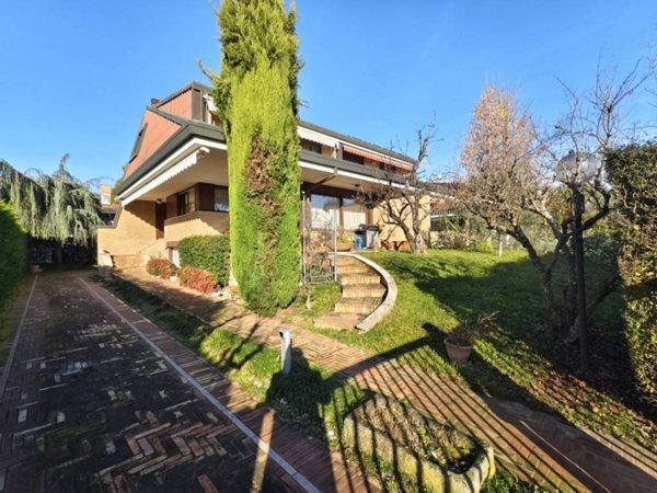 casa indipendente in vendita a Montegrotto Terme