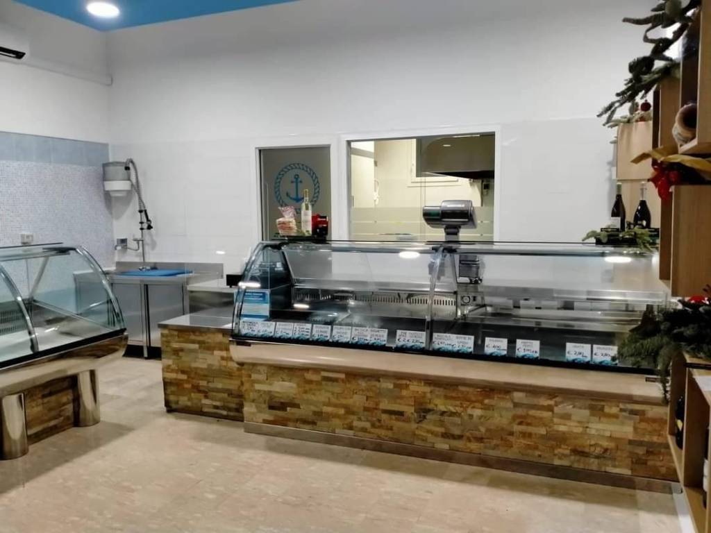 negozio in vendita a Montegrotto Terme