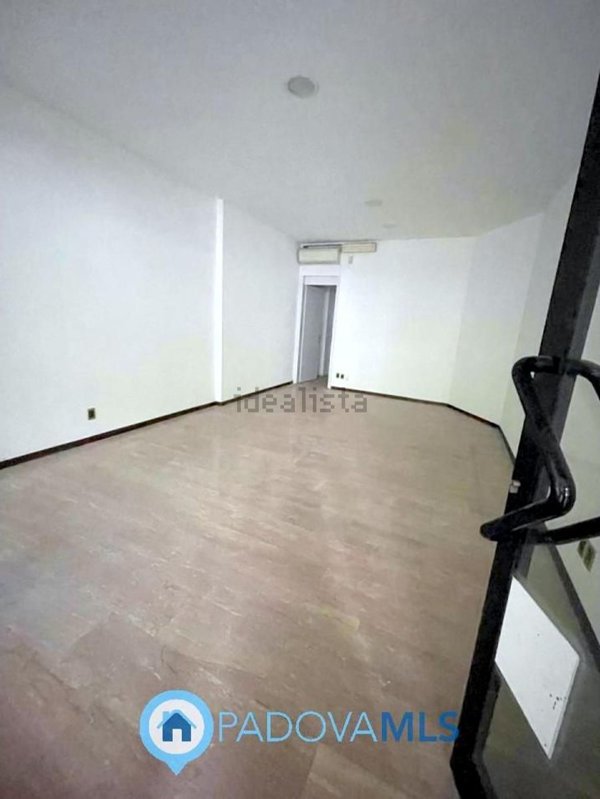 negozio in vendita a Montegrotto Terme