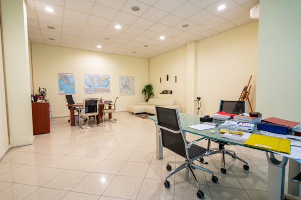 ufficio in vendita a Montegrotto Terme