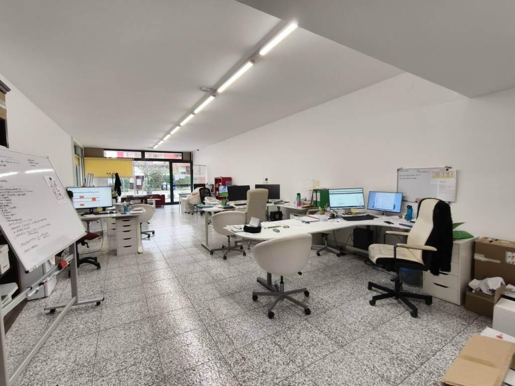 negozio in vendita a Montegrotto Terme