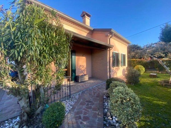 casa indipendente in vendita a Montegrotto Terme