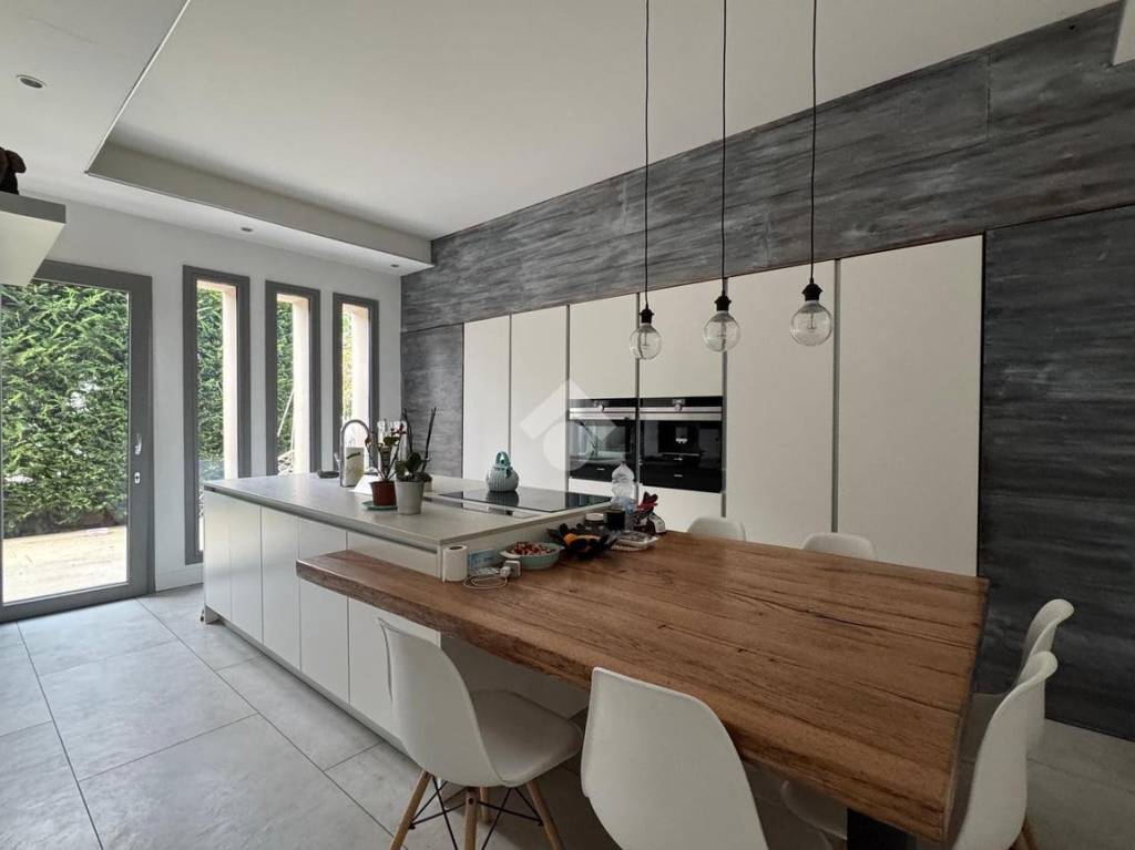 casa indipendente in vendita a Montegrotto Terme