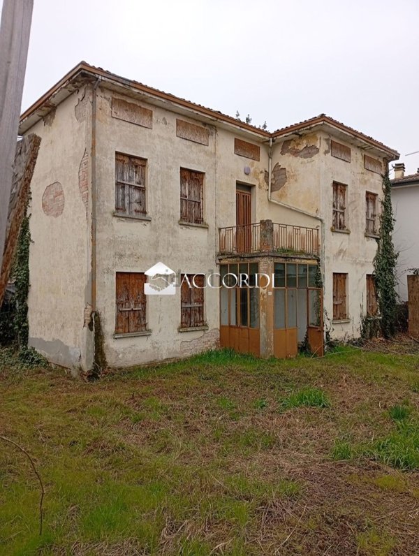 casa indipendente in vendita a Montegrotto Terme