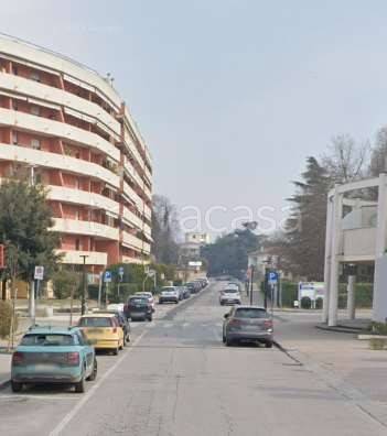 locale di sgombero in vendita a Montegrotto Terme