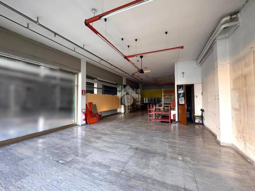 negozio in vendita a Montegrotto Terme in zona Mezzavia