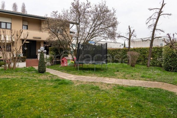 casa indipendente in vendita a Montegrotto Terme
