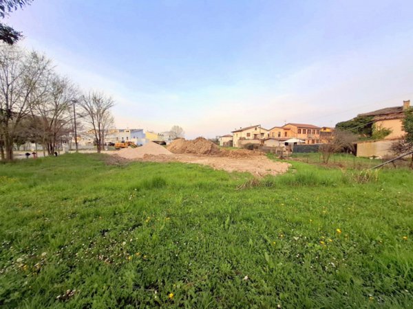 terreno edificabile in vendita a Montegrotto Terme