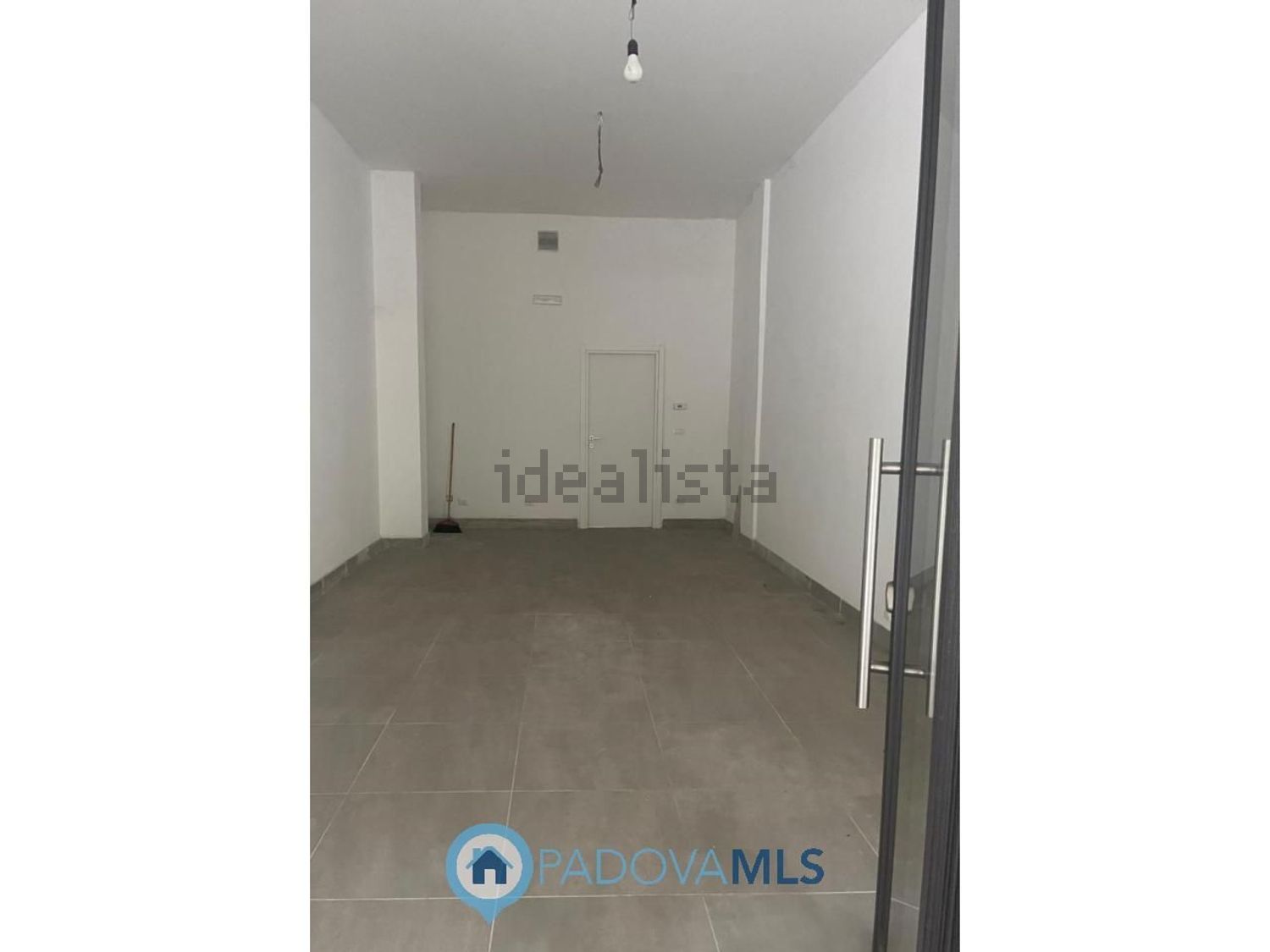 negozio in vendita a Montegrotto Terme