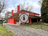 casa indipendente in vendita a Montegrotto Terme