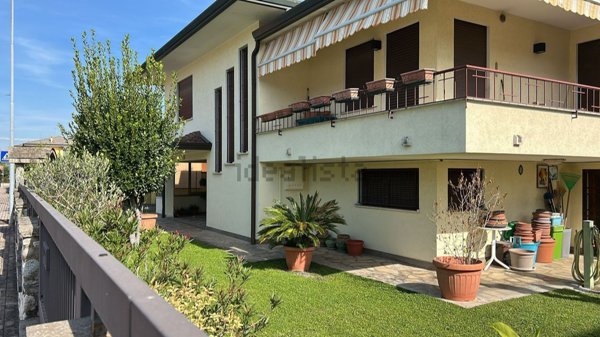 casa indipendente in vendita a Montegrotto Terme