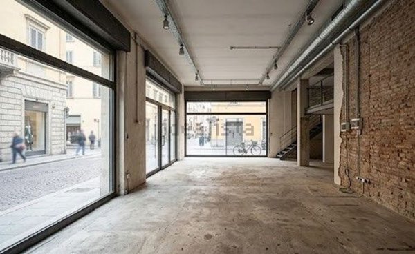 locale commerciale in vendita a Montegrotto Terme